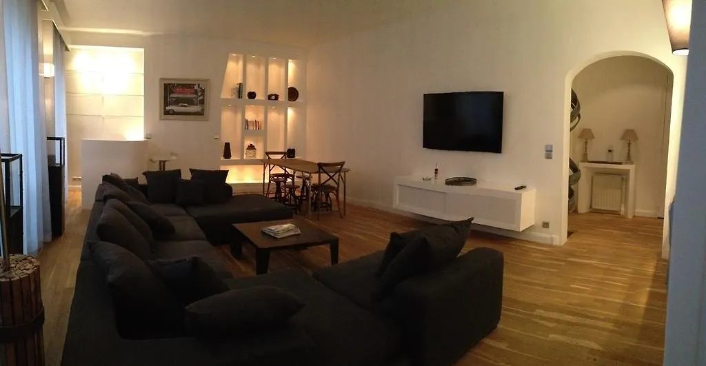 Apartment Rue De Turbigo Paris